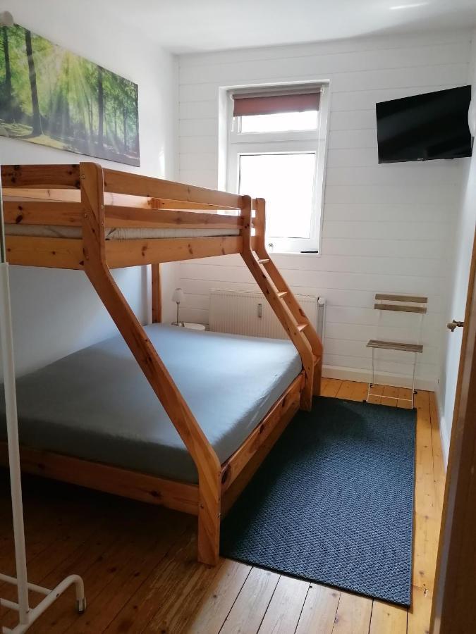 Schoene Wohnung, Zwei Schlafzimmer, Zentrumsnah, Erdgeschoss In 格赖夫斯瓦尔德 外观 照片